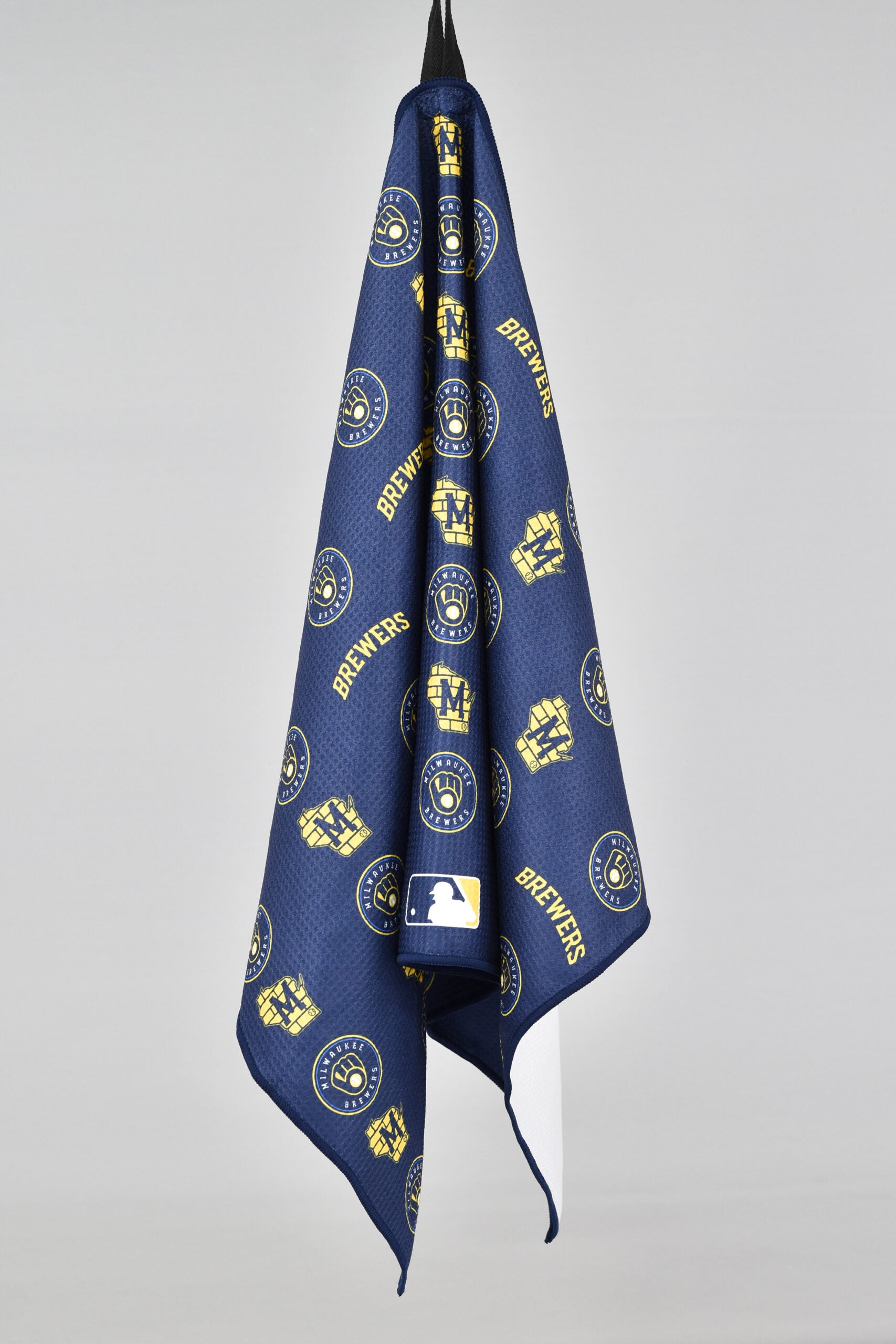 Milwaukee Brewers Aqua Lock Caddy Towel
